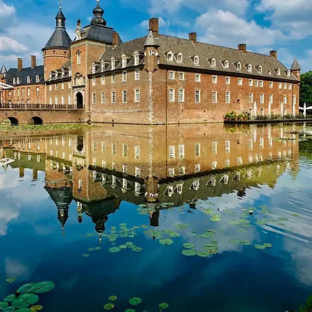 Romantik Parkhotel Wasserburg Anholt 4* Isselburg