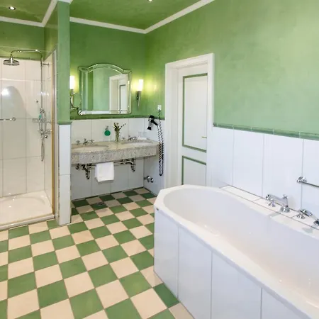 فندق Romantik Parkhotel Wasserburg Anholt