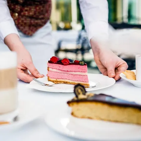 Romantik Parkhotel Wasserburg Anholt 4* Isselburg