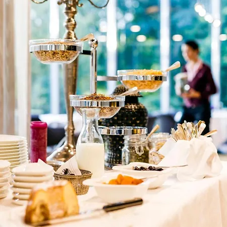 Romantik Parkhotel Wasserburg Anholt فندق